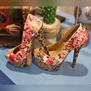 Zigi Soho "Printy" Mixed Print Platform Heels Size 6.5